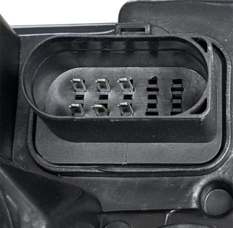 Volkswagen Golf 05-11 Sağ Far (İçi Siyah)