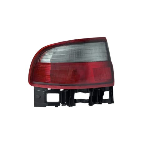 Toyota Corona 92-99 Dış Sol Stop Lambası