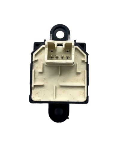 Hyundai Atos 98-02 Ön Sol Cam Açma Düğmesi 93570-06000